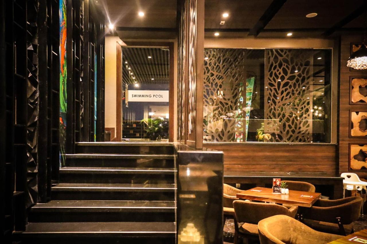 Sotis Hotel Kemang, Yakarta Exterior foto