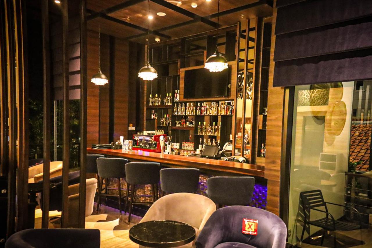 Sotis Hotel Kemang, Yakarta Exterior foto